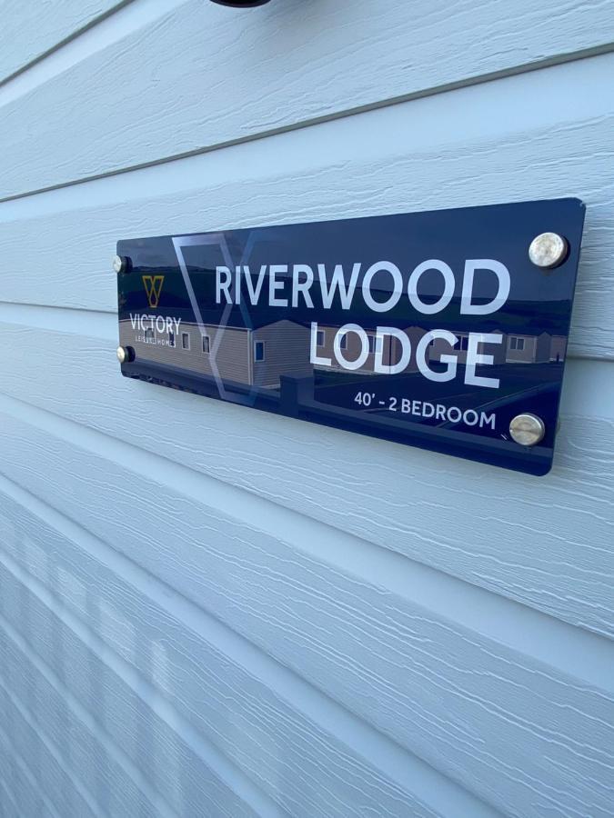 Riverwood Lodge نيوكويي المظهر الخارجي الصورة
